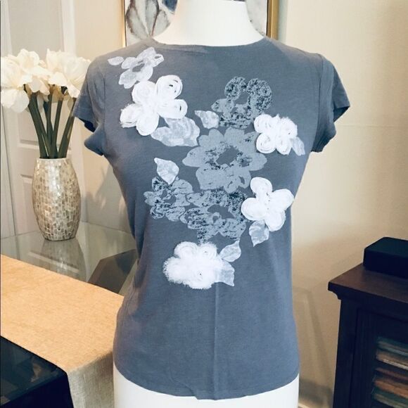 INC TEE TOP BLOUSE WITH FLOWERS APPLIQUÉ SIZE M - Picture 3 of 9